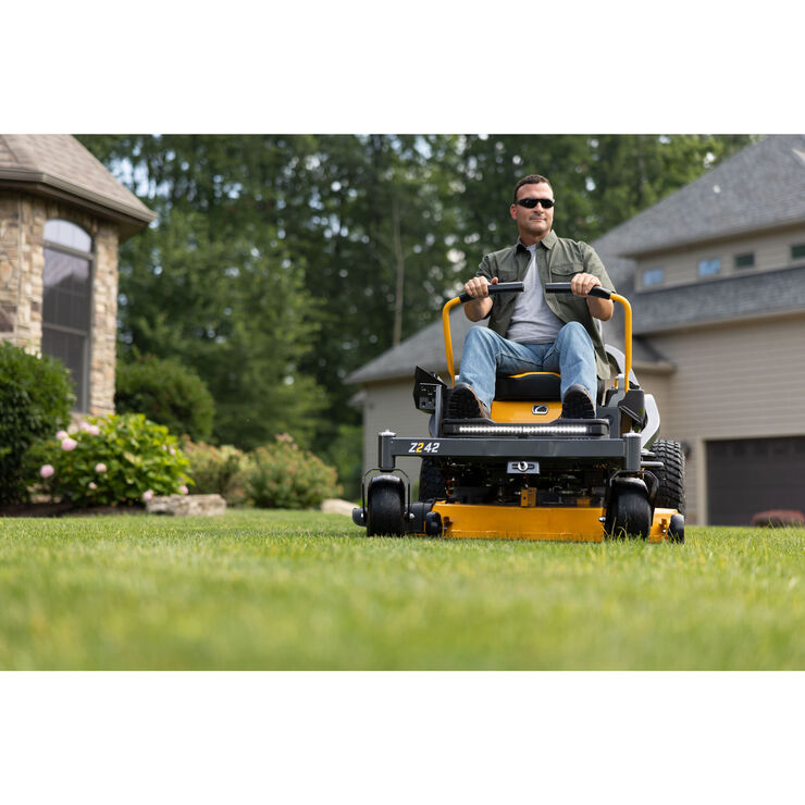 Cub Cadet Z2 42 (17BIEAEE010)
